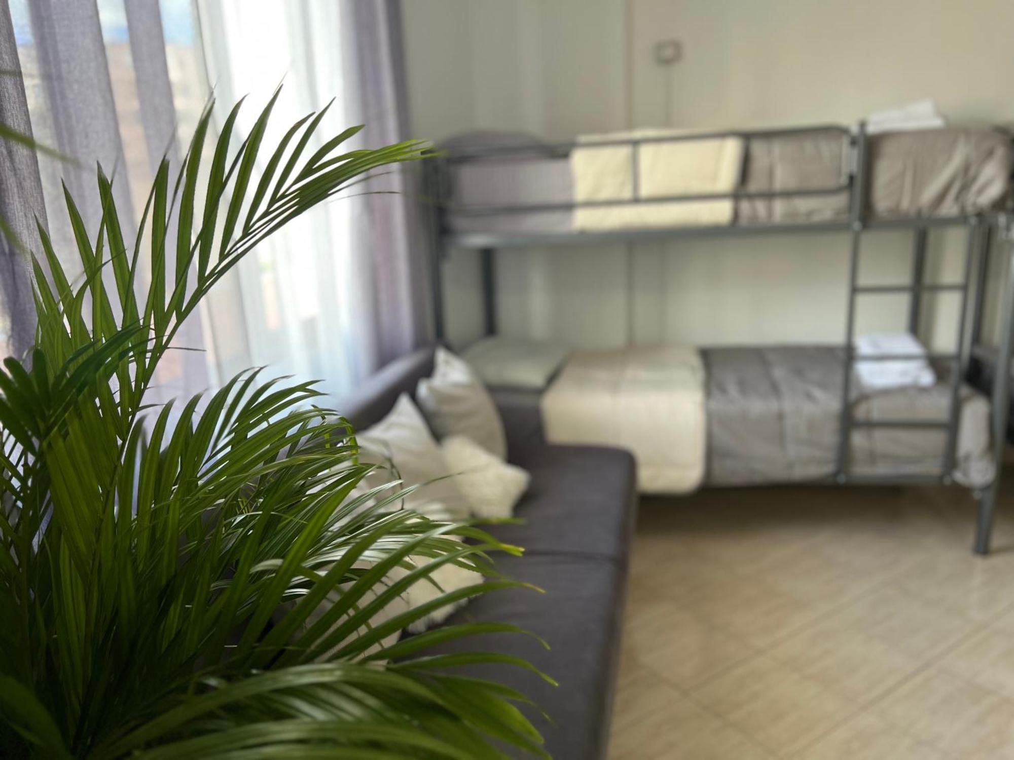 Hostel By Fenix Tiranë Luaran gambar